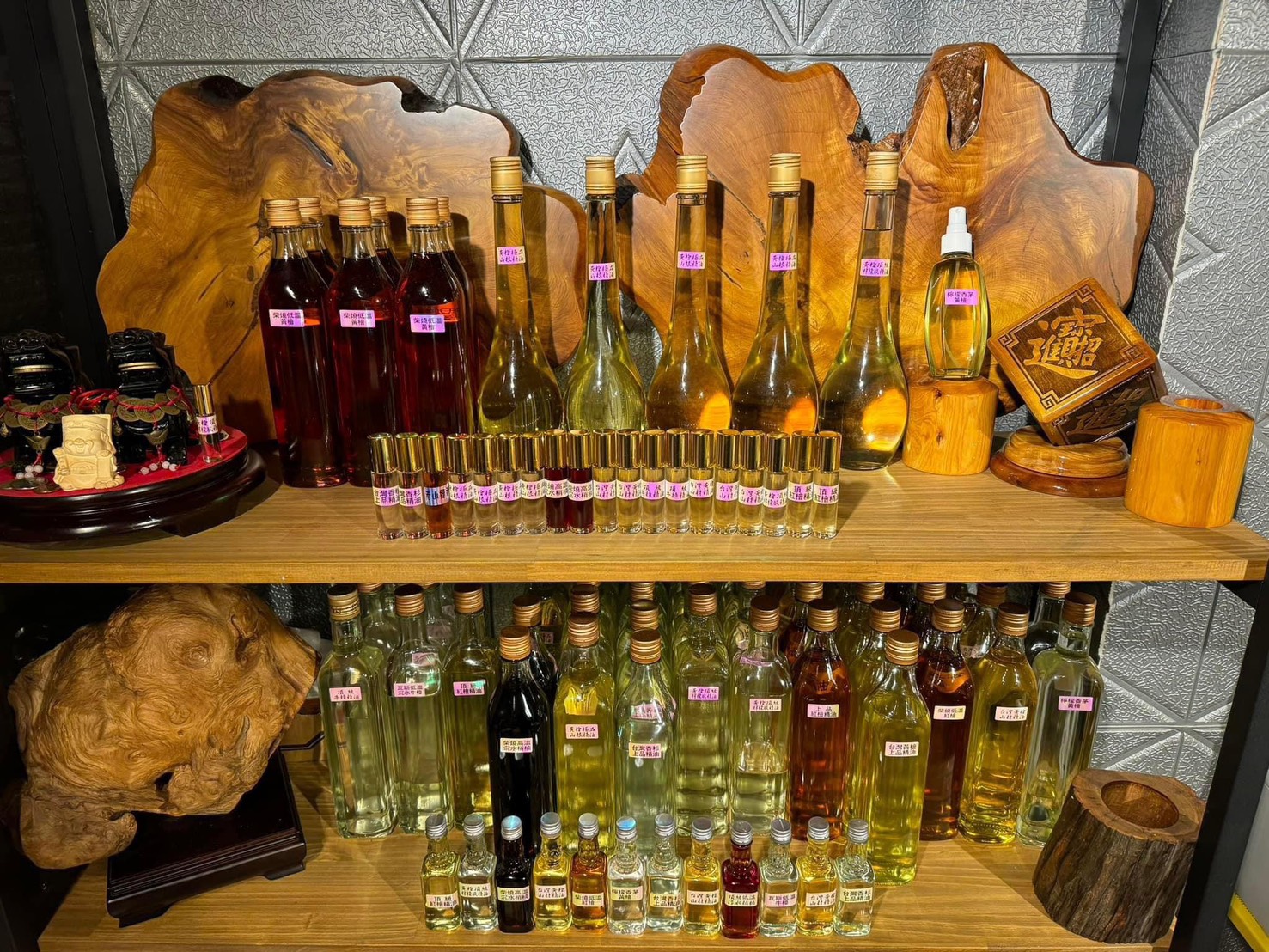 多種台灣檜木梢楠牛樟香山精油